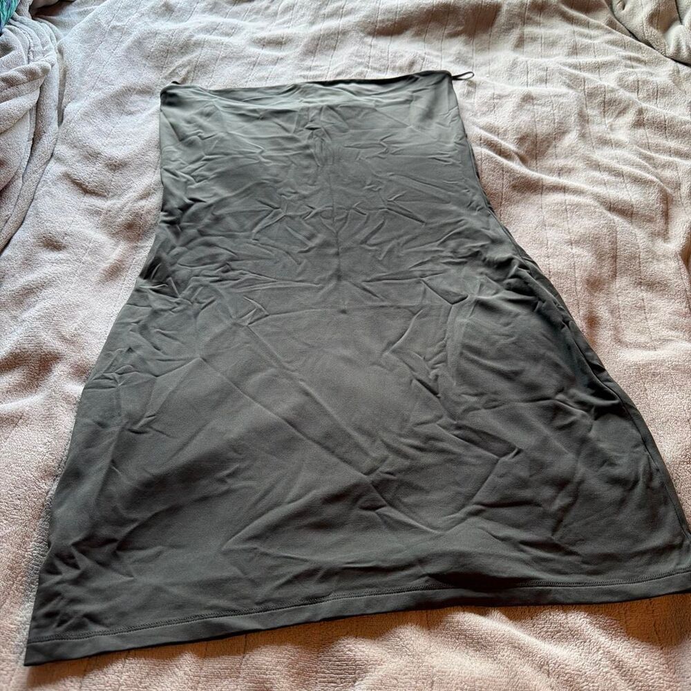 Aritzia Contour Enrapture Strapless Mini Dress Bodycon Tube olive green Size XL